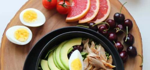 Как продукты с маленьким содержанием жиров и углеводов влияют на уровень сахара в крови