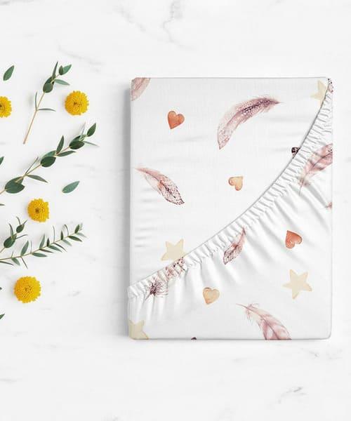 Как правильно стирать простыню для детской кровати, чтобы она сохранила свой первоначальный вид