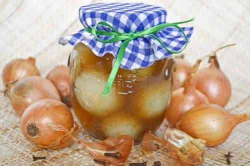 Как мариновать или солить лук для длительного хранения. Маринованный лук на зиму: 15 простых рецептов приготовления