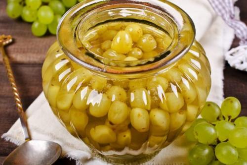 Какие столовые сорта винограда наиболее подходящие для приготовления консервов. Виноград на зиму: 20 простых и очень вкусных рецептов заготовок