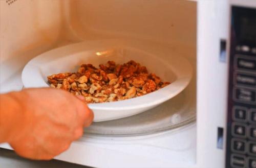 Как сушить и хранить грецкие орехи. Сроки и условия хранения 10