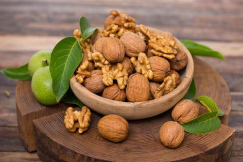 Как сушить и хранить грецкие орехи. Сроки и условия хранения 06