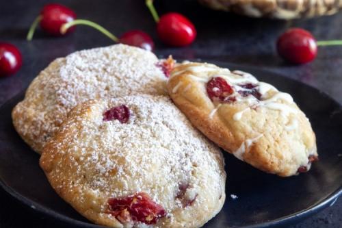 Какие блюда можно приготовить из вишни внутри белой. 20 простых и вкусных рецептов из вишни