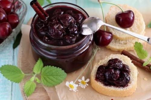 Какие блюда можно приготовить из вишни внутри белой. 20 простых и вкусных рецептов из вишни