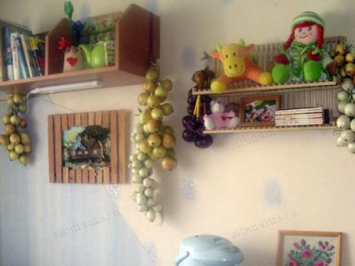 Можно ли хранить лук в морозильной камере