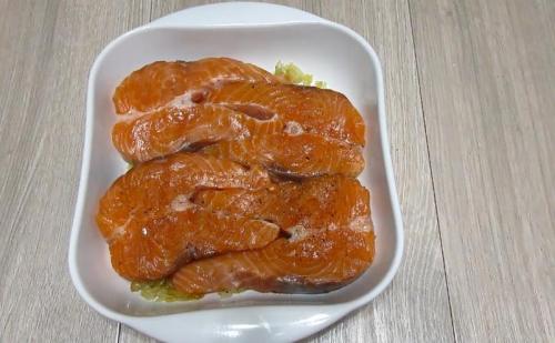 Специи для красной рыбы в духовке. Красная рыба в духовке — 14 рецептов, чтобы была сочная