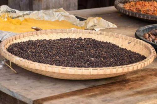 Специи и пряные травы. 30 специй, которые должны быть на вашей кухне 03