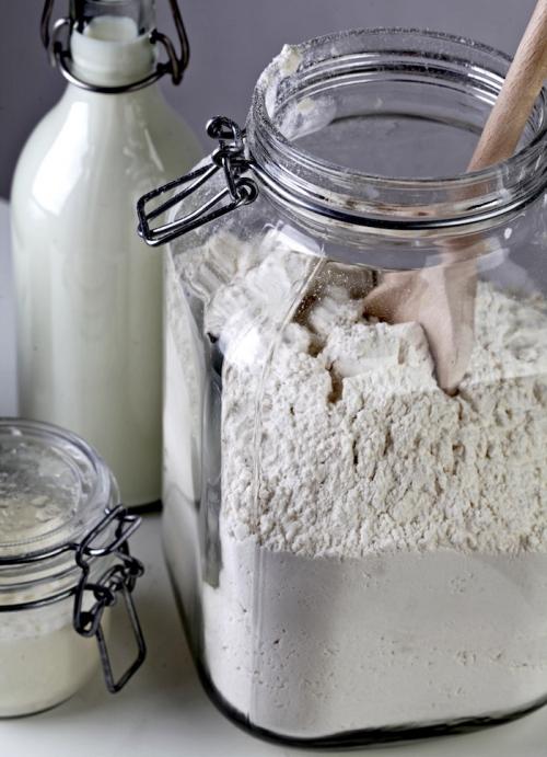 В саду растет трава. Особенности выращивания чайных трав в саду 04