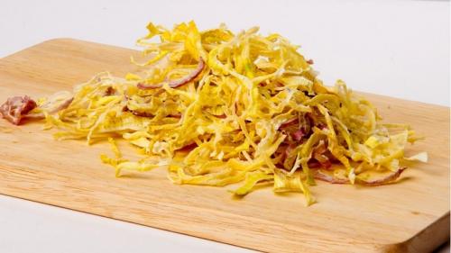 Как долго может храниться сушеный лук. Как заготовить сушеный лук разными способами и куда его применять