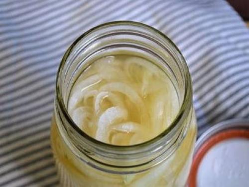 Какие методы консервирования лука наиболее эффективны. Маринованный лук