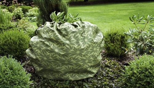 Что составляет основу рациона елены стояновой